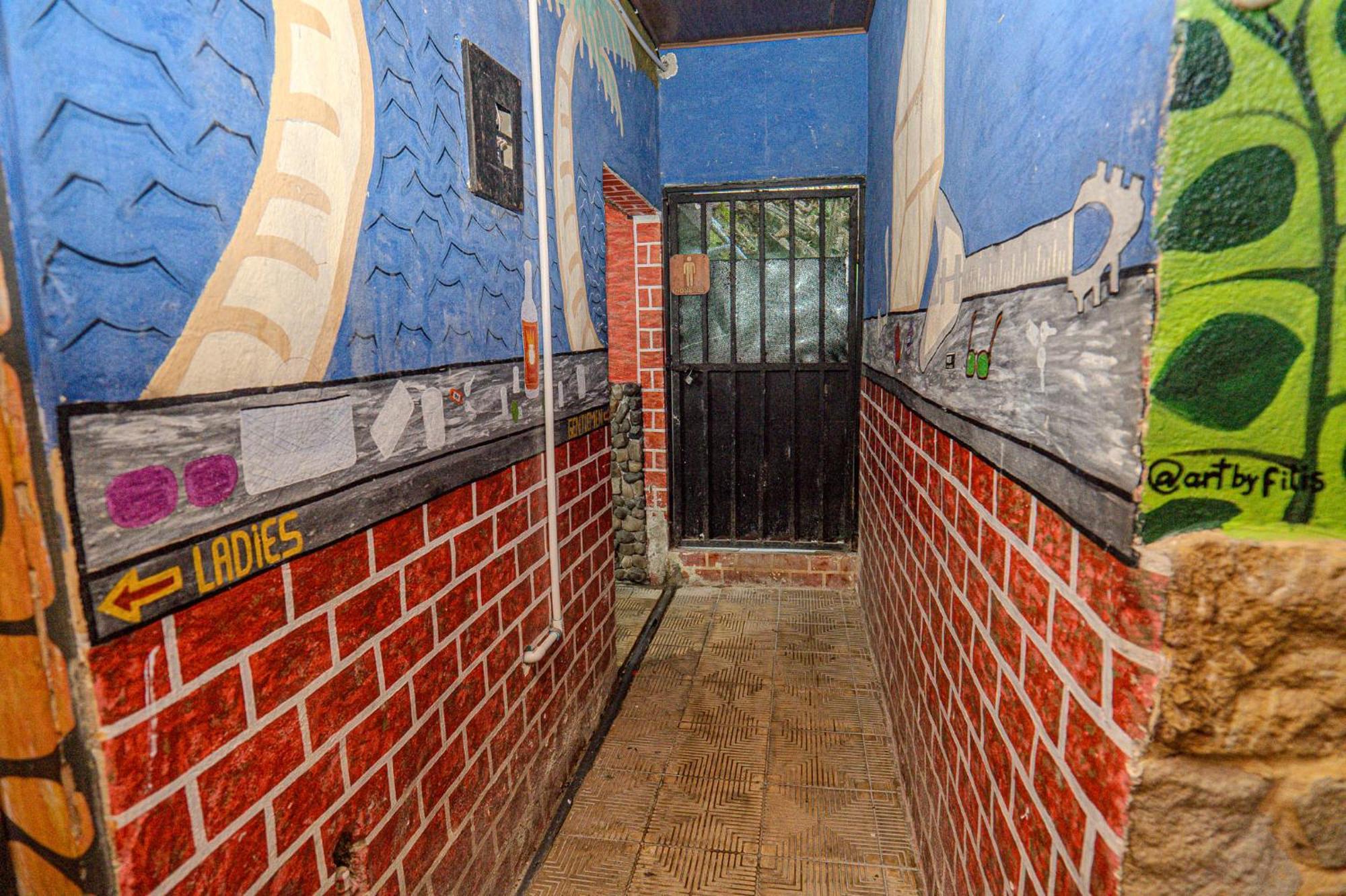 Costa Linda Art Hostel มานูเอล อันโตนิโอ ภายนอก รูปภาพ